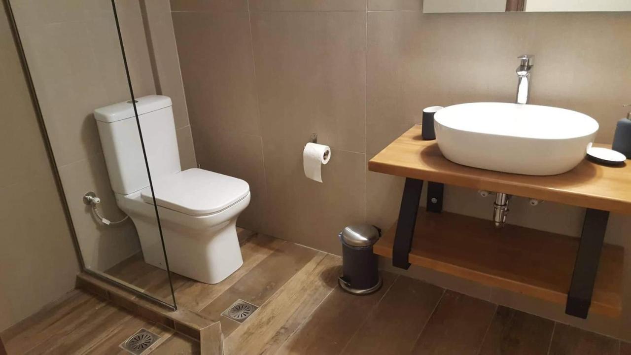 Utopia Suites Aegina Eksteriør bilde