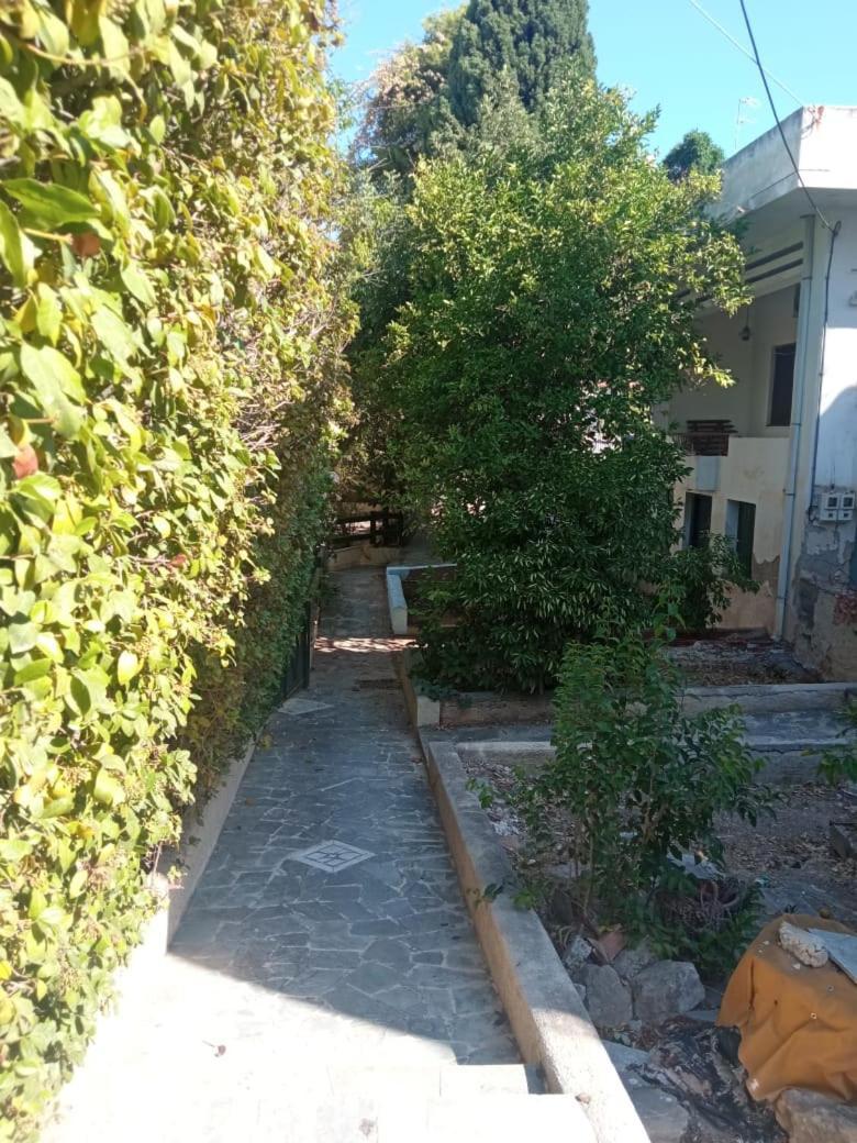 Utopia Suites Aegina Eksteriør bilde