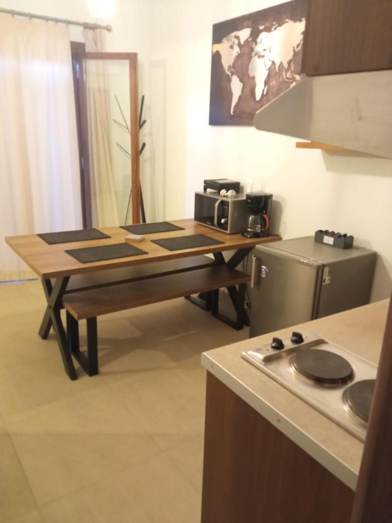 Utopia Suites Aegina Eksteriør bilde